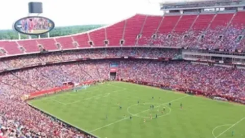 姆巴佩无证驾驶享专属司机，与贝林同日训练引好评